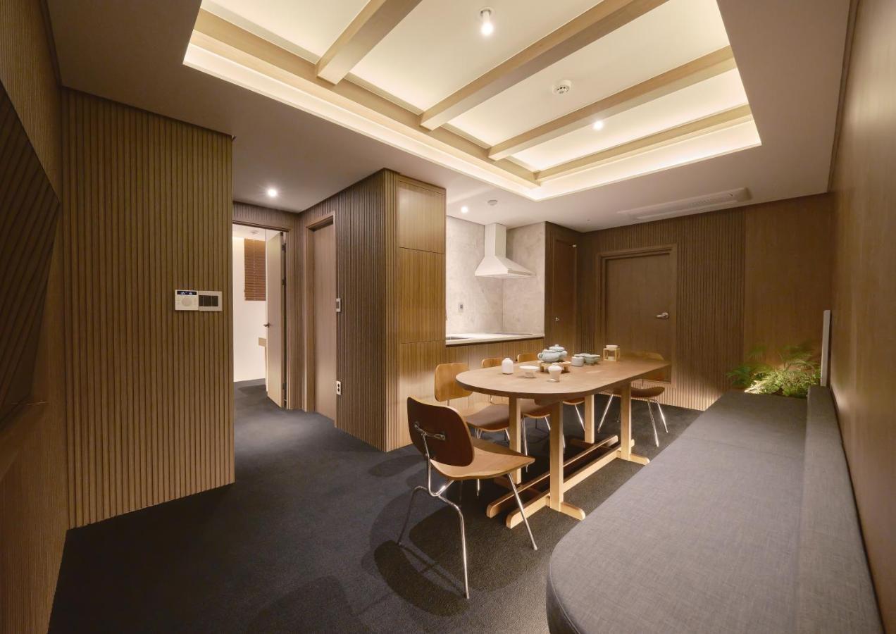 Uh Suite The Myeongdong Seoul Eksteriør billede