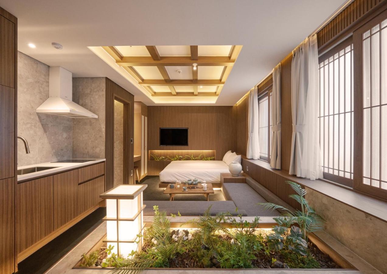 Uh Suite The Myeongdong Seoul Eksteriør billede
